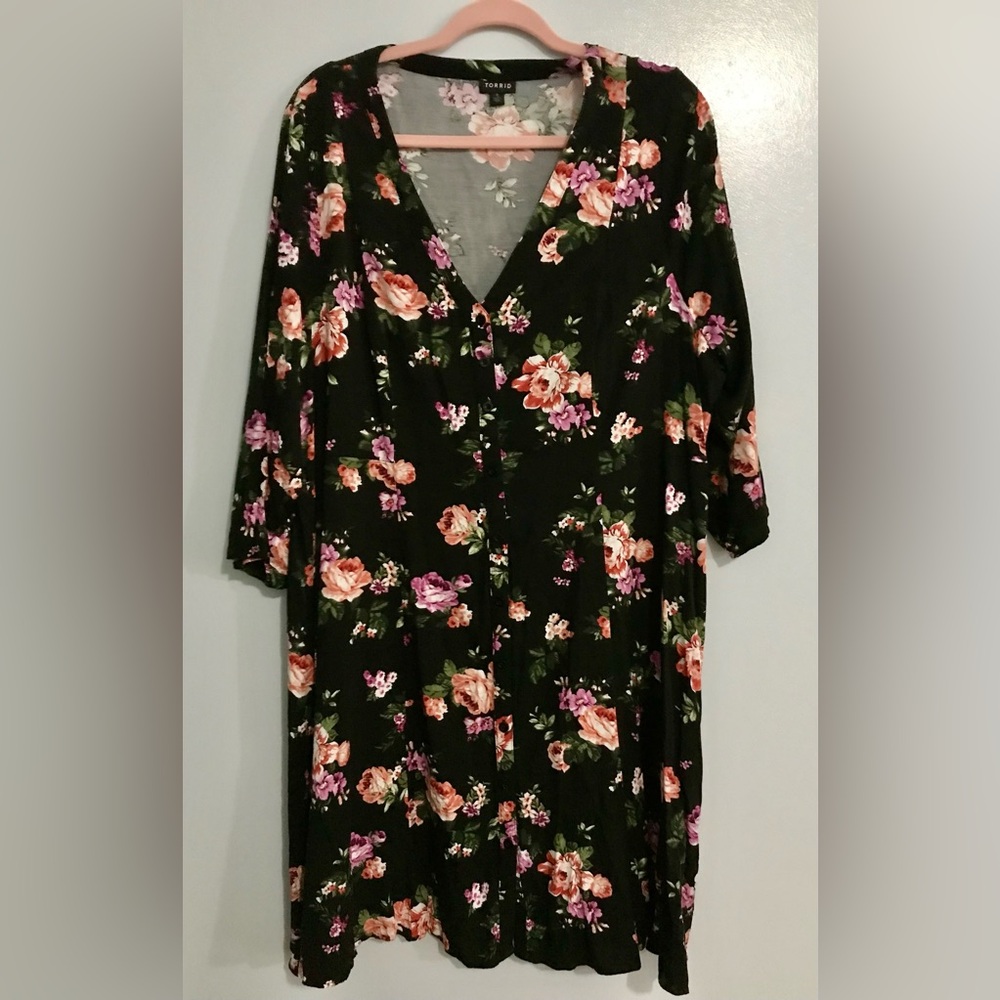 Torrid 3X Summer Dress Black with Flowers Plus Size